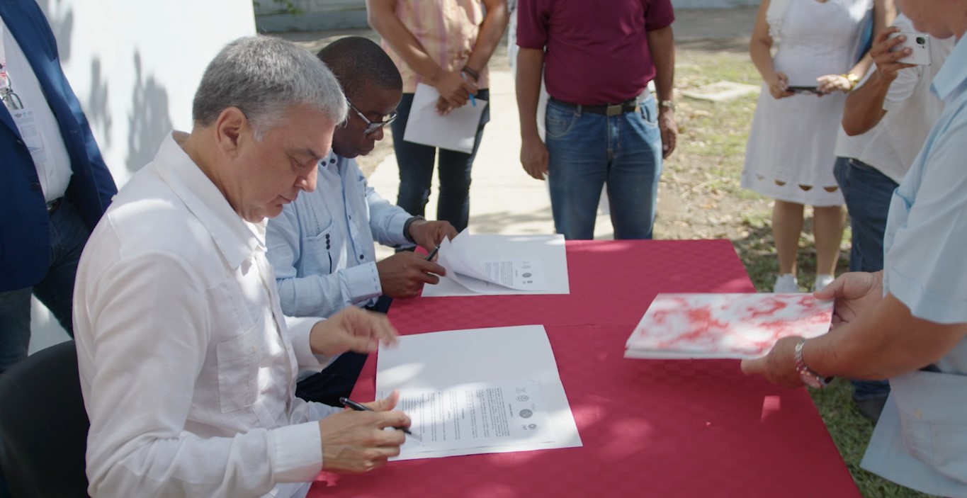 Federación Panamericana Levantamiento Pesas firma Convenio con la Universidad Manuel Fajardo de Cuba
